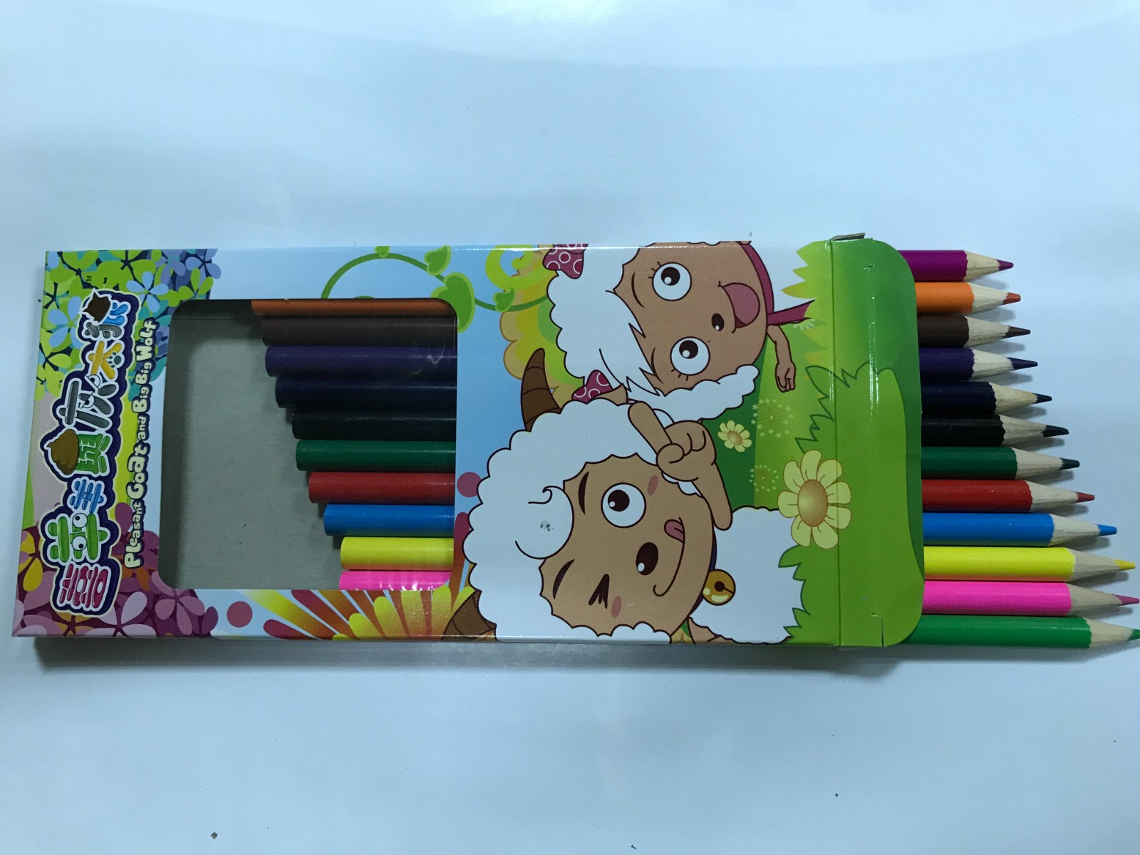 喜羊羊12入紙盒裝彩色鉛筆 材質木頭/石墨